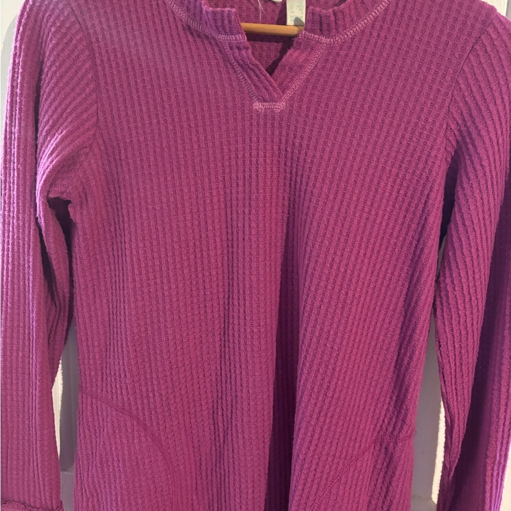 Elegant Women's Long Sleeve Ribbed Top - Magenta